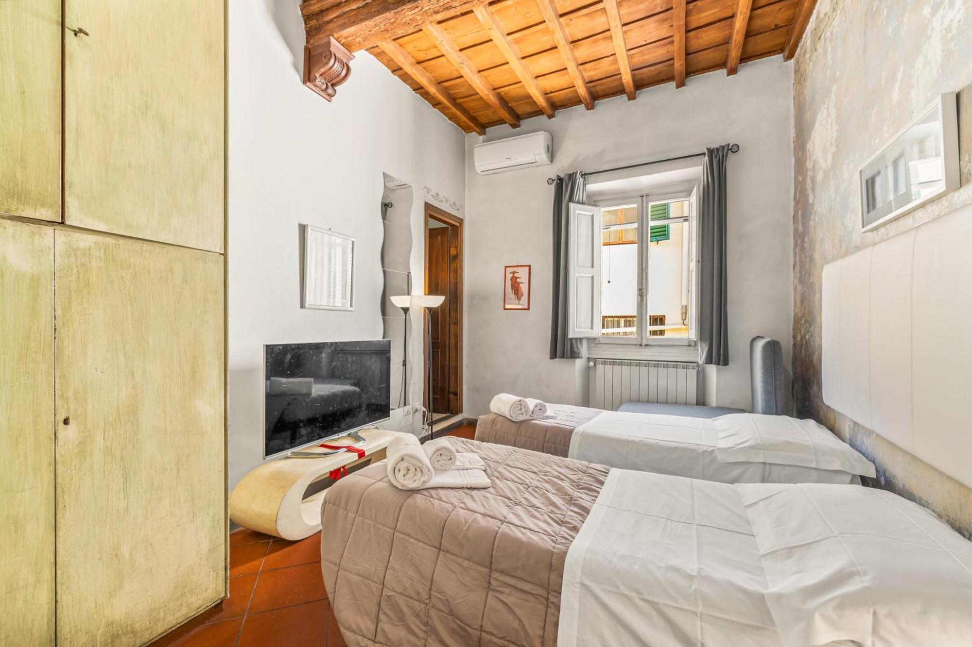 Oltrarno Artisan Residence C&G Флоренция Экстерьер фото